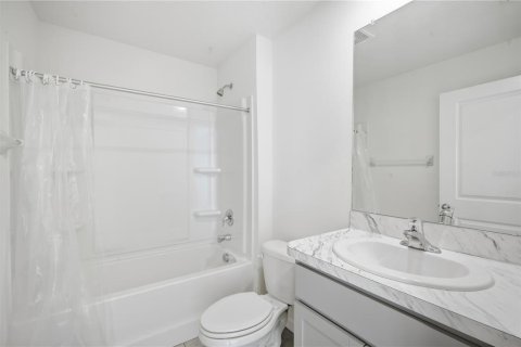 Villa ou maison à louer à Wimauma, Floride: 5 chambres, 248.42 m2 № 2380788 - photo 12