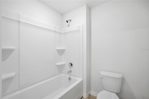Villa ou maison à louer à Wimauma, Floride: 5 chambres, 248.42 m2 № 2380788 - photo 21