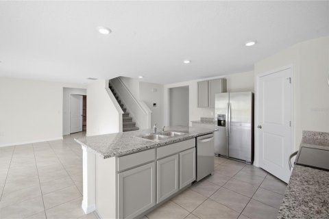 Villa ou maison à louer à Wimauma, Floride: 5 chambres, 248.42 m2 № 2380788 - photo 10