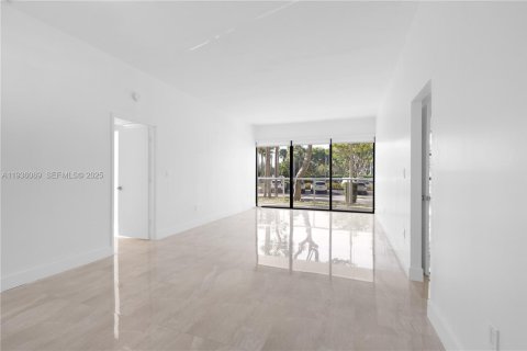 Copropriété à vendre à Aventura, Floride: 2 chambres, 94.95 m2 № 1994235 - photo 1