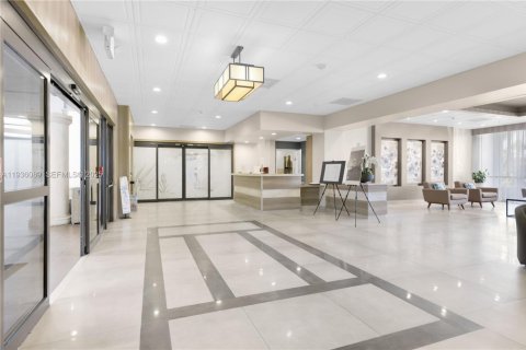 Copropriété à vendre à Aventura, Floride: 2 chambres, 94.95 m2 № 1994235 - photo 25