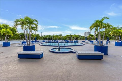 Copropriété à vendre à Aventura, Floride: 2 chambres, 94.95 m2 № 1994235 - photo 27