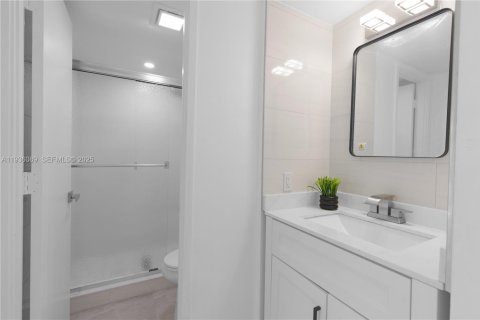 Copropriété à vendre à Aventura, Floride: 2 chambres, 94.95 m2 № 1994235 - photo 18