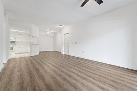 Condo in Palm Beach Gardens, Florida, 1 bedroom  № 2087150 - photo 9