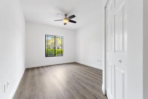 Condo in Palm Beach Gardens, Florida, 1 bedroom  № 2087150 - photo 19