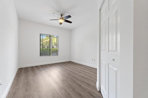 Condo in Palm Beach Gardens, Florida, 1 bedroom  № 2087150 - photo 18