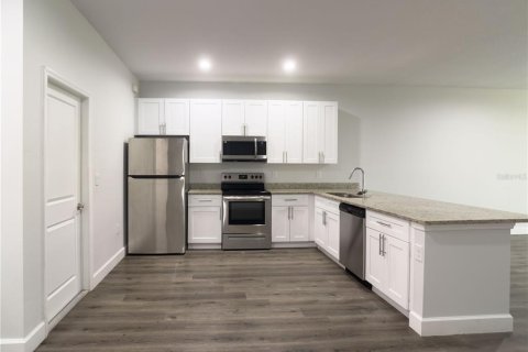 Apartamento en alquiler en Port Charlotte, Florida, 3 dormitorios, 128.11 m2 № 2103785 - foto 7