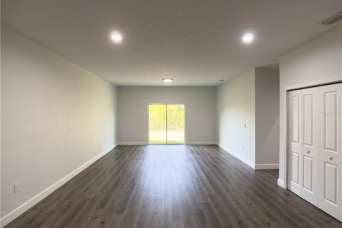 Apartamento en alquiler en Port Charlotte, Florida, 3 dormitorios, 128.11 m2 № 2103785 - foto 5