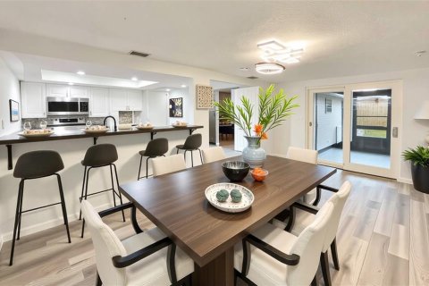 Villa ou maison à vendre à Holiday, Floride: 2 chambres, 122.07 m2 № 1677925 - photo 13