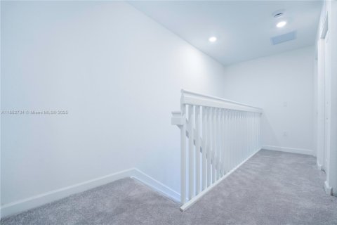 Townhouse in Pembroke Park, Florida 3 bedrooms, 118.54 sq.m. № 1875544 - photo 15