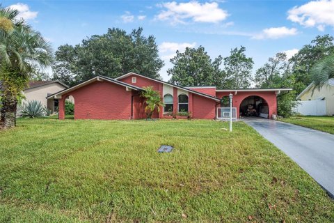 House in Palm Coast, Florida 3 bedrooms, 137.77 sq.m. № 1835332 - photo 1