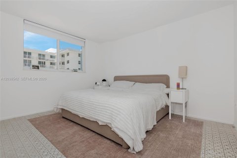 Condominio en venta en Miami Beach, Florida, 1 dormitorio, 60.85 m2 № 2087641 - foto 17