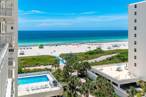 Condominio en venta en Miami Beach, Florida, 1 dormitorio, 60.85 m2 № 2087641 - foto 27