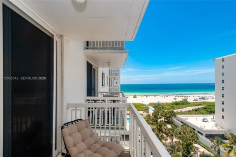Condominio en venta en Miami Beach, Florida, 1 dormitorio, 60.85 m2 № 2087641 - foto 25
