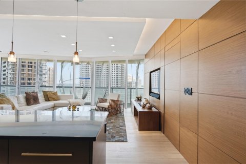 Condo in Miami, Florida, 3 bedrooms № 2185550 - photo 6
