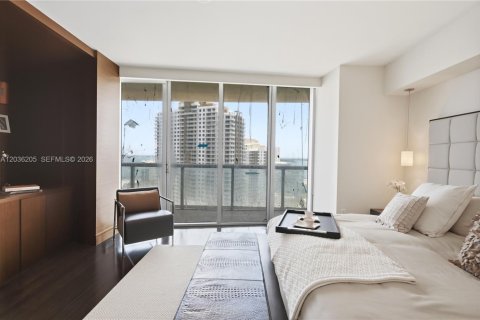 Condo in Miami, Florida, 3 bedrooms № 2185550 - photo 17