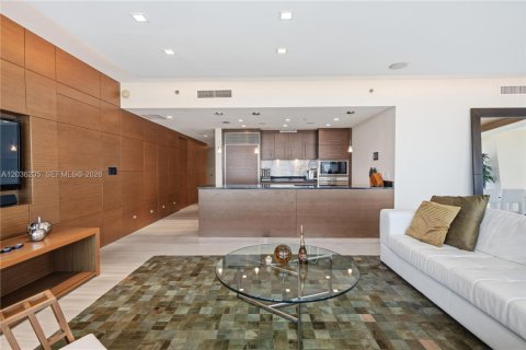 Condo in Miami, Florida, 3 bedrooms № 2185550 - photo 13