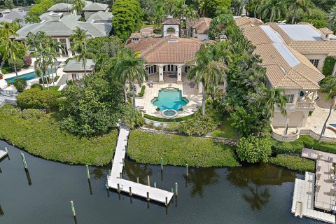 House in Jupiter, Florida 6 bedrooms, 650.41 sq.m. № 2169646