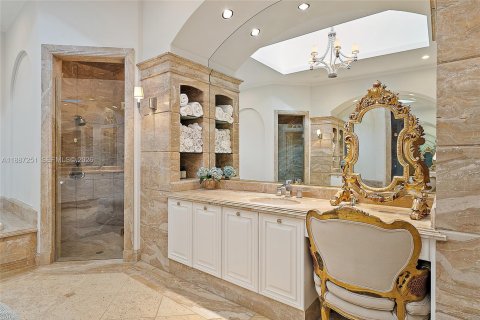 House in Jupiter, Florida 6 bedrooms, 650.41 sq.m. № 2169646 - photo 20