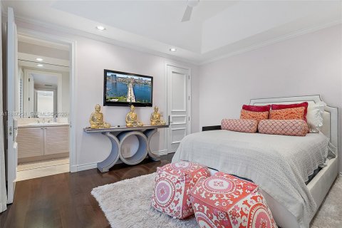House in Jupiter, Florida 6 bedrooms, 650.41 sq.m. № 2169646 - photo 28