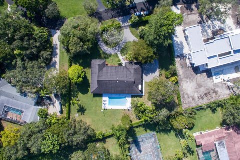 Villa ou maison à vendre à Palmetto Bay, Floride: 3 chambres, 255.95 m2 № 2000204 - photo 2