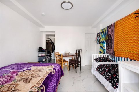 Купить коммерческую недвижимость в Сарасота, Флорида 5 спален, 208.57м2, № 2309946 - фото 24