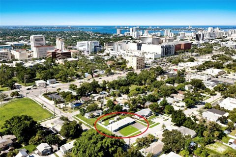 Купить коммерческую недвижимость в Сарасота, Флорида 5 спален, 208.57м2, № 2309946 - фото 2