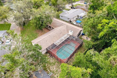 House in New Port Richey, Florida 3 bedrooms, 164.25 sq.m. № 1770041 - photo 4