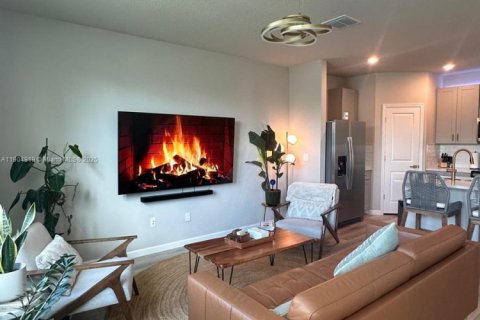 Townhouse in Mangonia Park, Florida 3 bedrooms, 135.08 sq.m. № 1956552 - photo 16