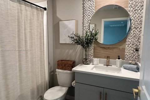 Townhouse in Mangonia Park, Florida 3 bedrooms, 135.08 sq.m. № 1956552 - photo 9