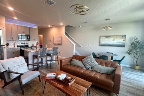 Townhouse in Mangonia Park, Florida 3 bedrooms, 135.08 sq.m. № 1956552 - photo 15