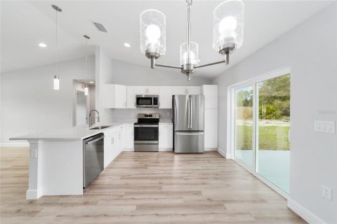 House in Ocala, Florida 3 bedrooms, 117.71 sq.m. № 1770005 - photo 14