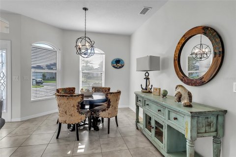 House in Palm Coast, Florida 3 bedrooms, 180.6 sq.m. № 2221913 - photo 10