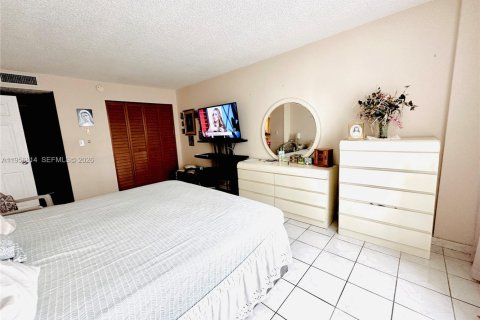 Снять в аренду кондоминиум в Санни-Айлс-Бич, Флорида 2 спальни, 114.46м2, № 2010696 - фото 27