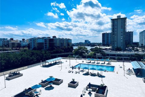 Снять в аренду кондоминиум в Санни-Айлс-Бич, Флорида 2 спальни, 114.46м2, № 2010696 - фото 3
