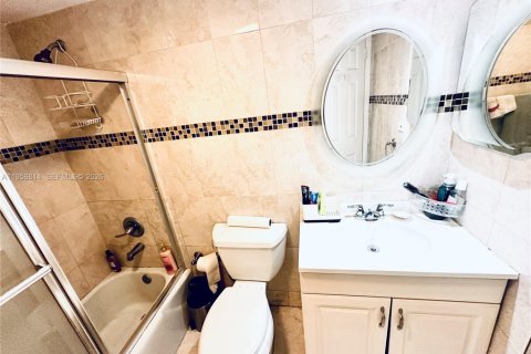 Снять в аренду кондоминиум в Санни-Айлс-Бич, Флорида 2 спальни, 114.46м2, № 2010696 - фото 29