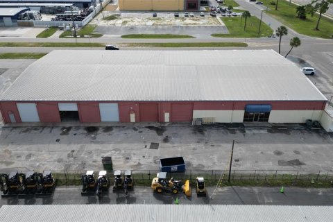 Immobilier commercial à Port Charlotte, Floride 464.51 m2 № 2138615