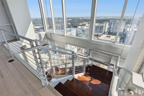 Condo in Orlando, Florida, 2 bedrooms № 2130839 - photo 30