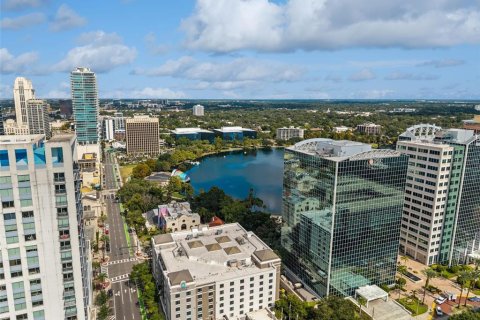Condo in Orlando, Florida, 2 bedrooms № 2130839 - photo 7