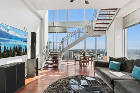 Condo in Orlando, Florida, 2 bedrooms № 2130839 - photo 16