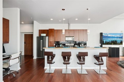 Condo in Orlando, Florida, 2 bedrooms № 2130839 - photo 13
