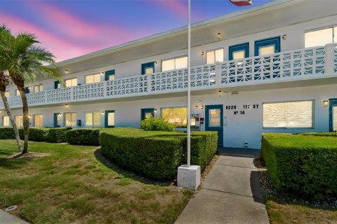 Condo in Seminole, Florida, 1 bedroom  № 2133600