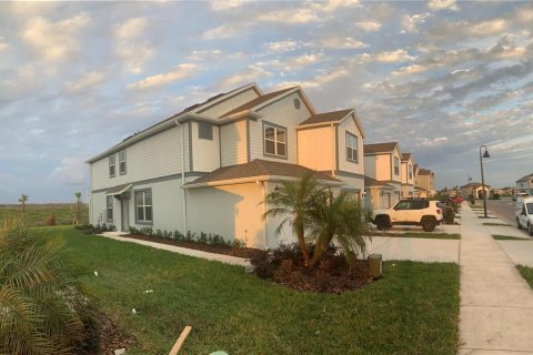 Adosado en alquiler en Orlando, Florida, 3 dormitorios, 160.54 m2 № 1915911 - foto 2