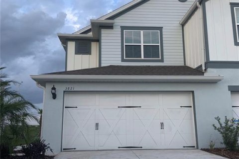 Adosado en alquiler en Orlando, Florida, 3 dormitorios, 160.54 m2 № 1915911 - foto 1