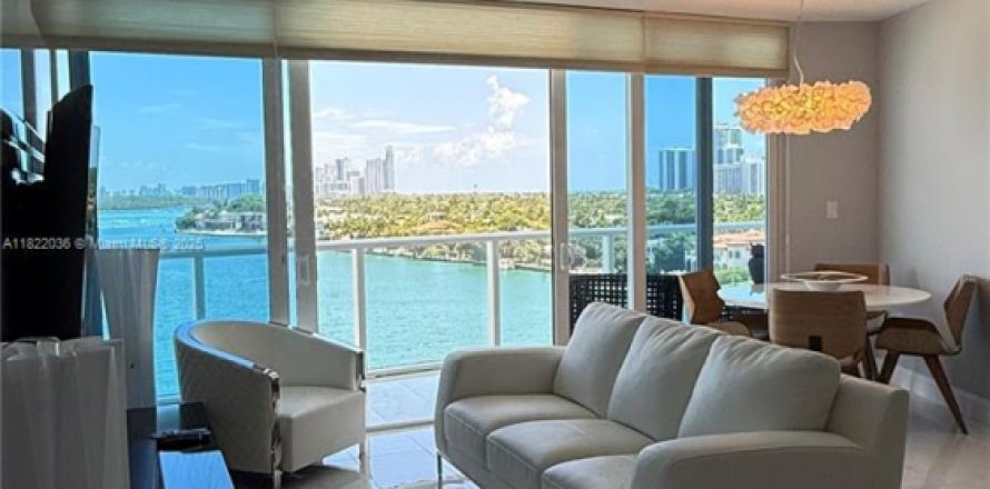 Condo in Bay Harbor Islands, Florida, 2 bedrooms № 1796322