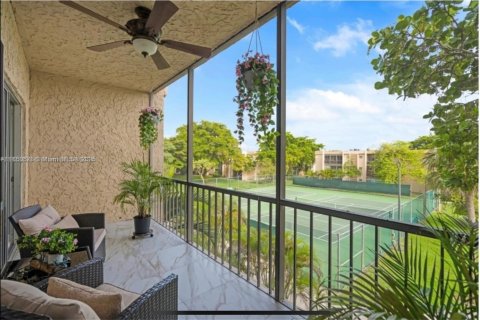 Condominio en venta en Miami, Florida, 2 dormitorios, 114.73 m2 № 1961842 - foto 9