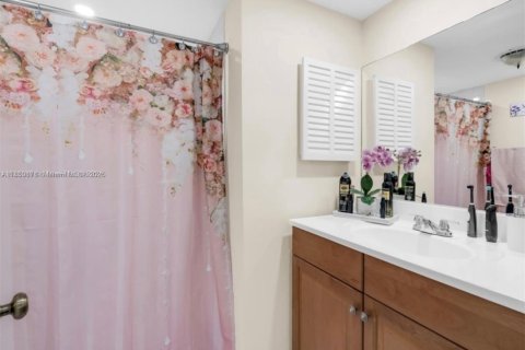 Condominio en venta en Miami, Florida, 2 dormitorios, 114.73 m2 № 1961842 - foto 7