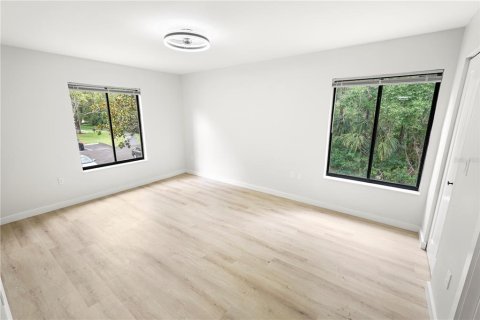 Condo in Tarpon Springs, Florida, 2 bedrooms  № 1799712 - photo 12