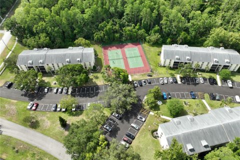 Condo in Tarpon Springs, Florida, 2 bedrooms  № 1799712 - photo 26