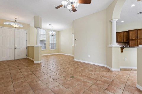 Villa ou maison à vendre à Fruitland Park, Floride: 3 chambres, 274.53 m2 № 2413608 - photo 6